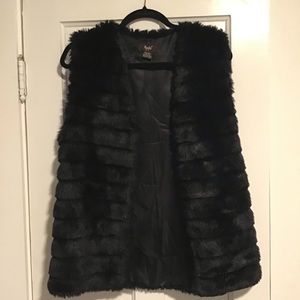 Eyeful faux fur vest